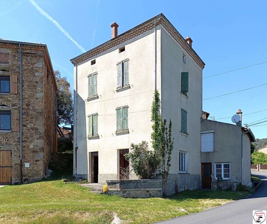 Maison de village ST FELICIEN 33000€ SAPET MICHELAS IMMOBILIER Maison de village ST FELICIEN 33000€ SAPET MICHELAS IMMOBILIER